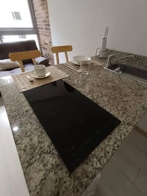 Comodo Apartamento En Laureles, Cerca Al Estadio 메딜린 아파트