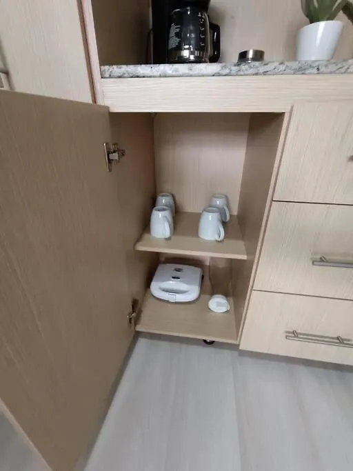 Comodo Apartamento En Laureles, Cerca Al Estadio Medellin