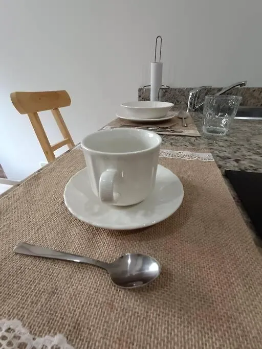 Comodo Apartamento En Laureles, Cerca Al Estadio 메딜린