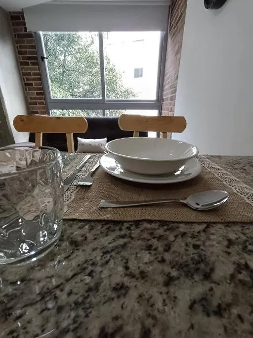 Comodo Apartamento En Laureles, Cerca Al Estadio 메딜린 0*,