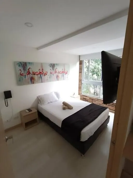Comodo Apartamento En Laureles, Cerca Al Estadio Medellin 0*,